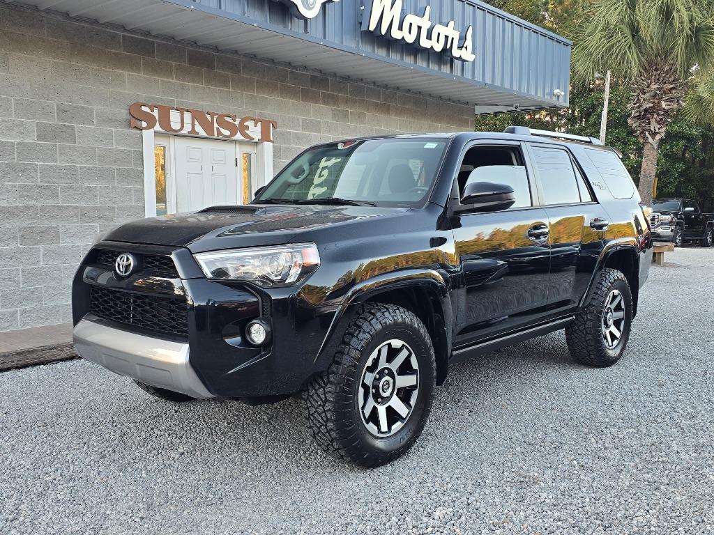 2017 Toyota 4Runner Off-Road's photo